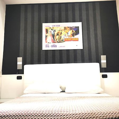Cinema House 2 Bed & Breakfast Roma Dış mekan fotoğraf